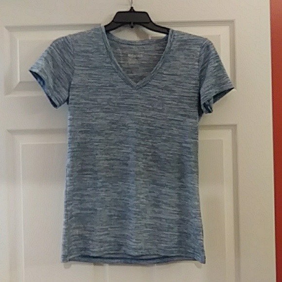 Women's Reebok Shirt - Picture 1 of 4